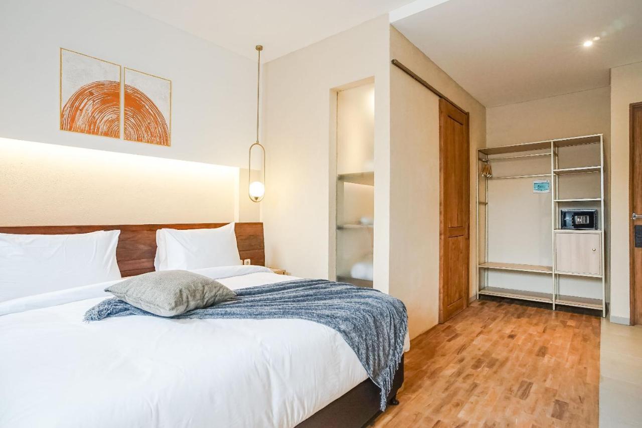 Tanaga Coliving Hotell Seminyak Exteriör bild