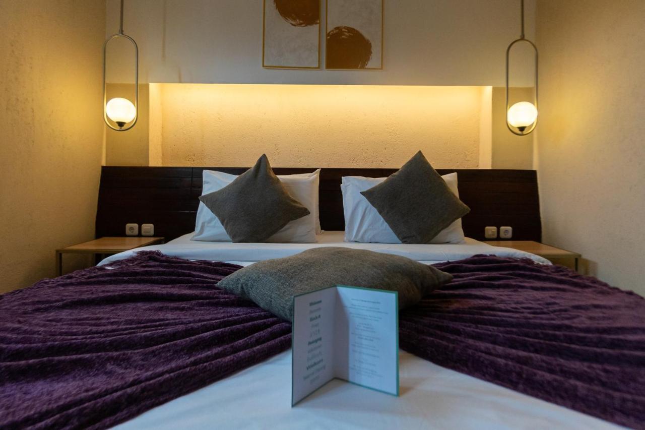 Tanaga Coliving Hotell Seminyak Exteriör bild