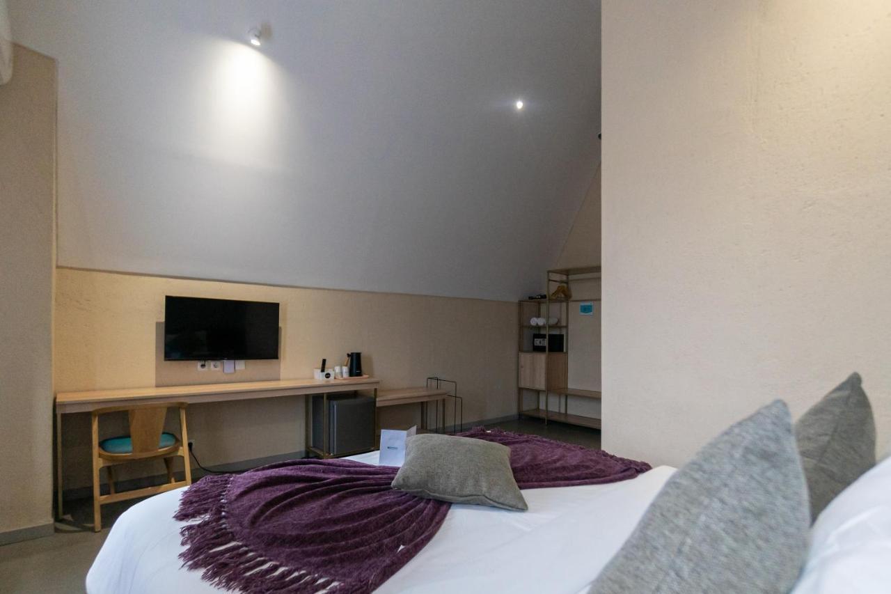 Tanaga Coliving Hotell Seminyak Exteriör bild