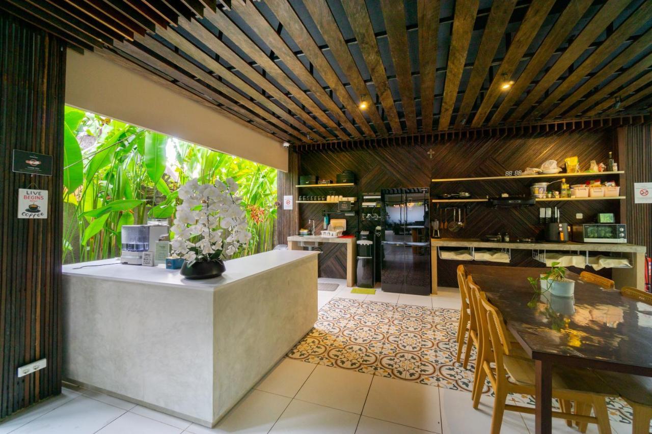 Tanaga Coliving Hotell Seminyak Exteriör bild