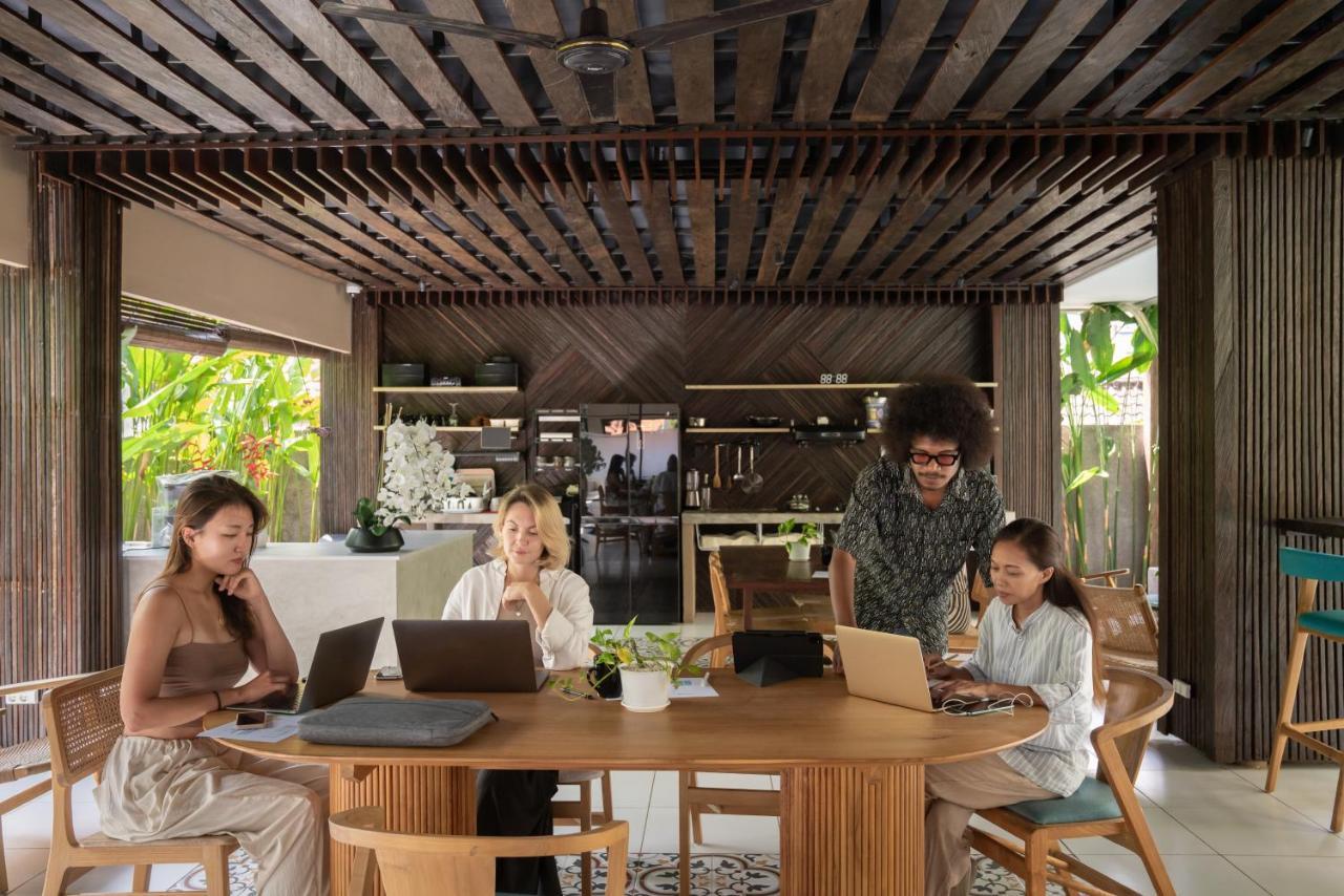Tanaga Coliving Hotell Seminyak Exteriör bild